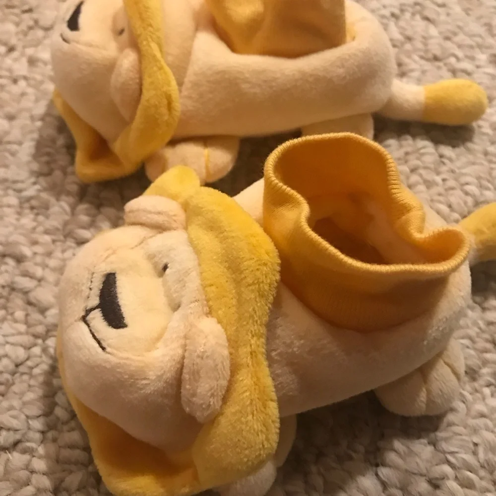 Super cute Lion Baby Booties